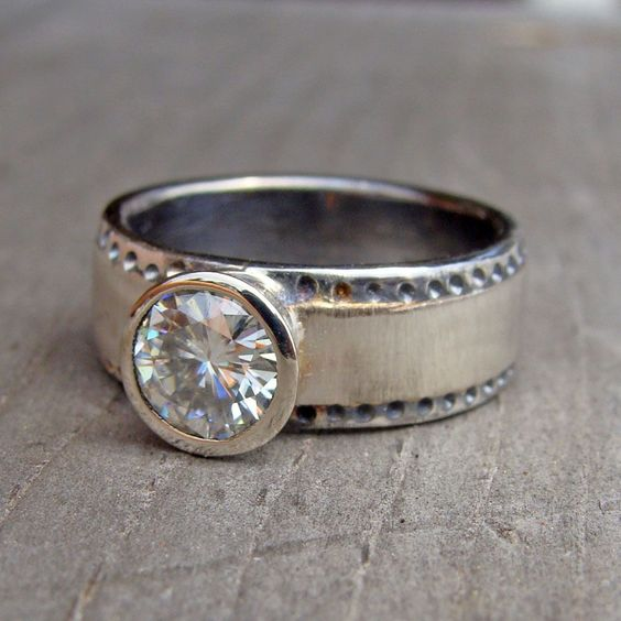 Vintage Inlaid White Glass Silver Ring-Lydieannejewelry