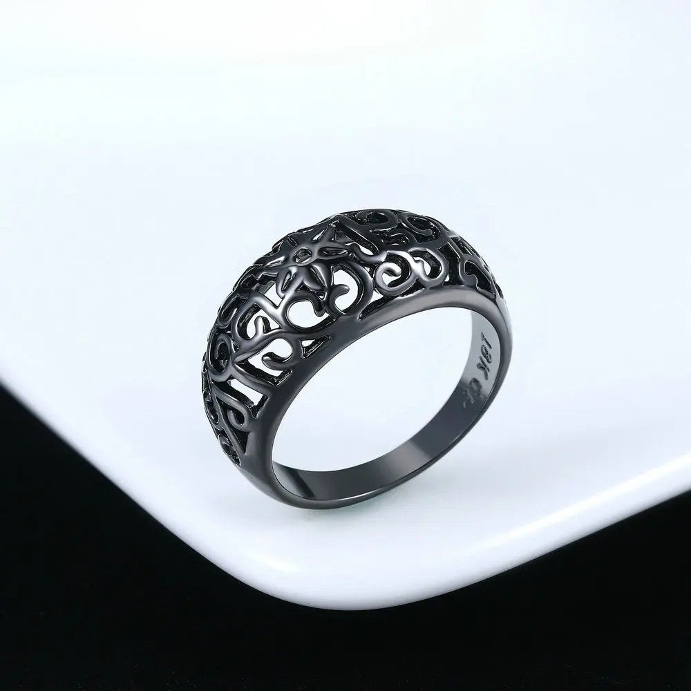 Vintage Black Floral Cut-Out Pattern Ring-Lydieannejewelry