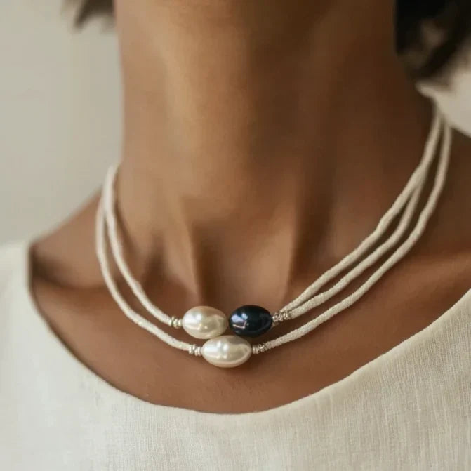 Vintage Black & White Pearl Necklace