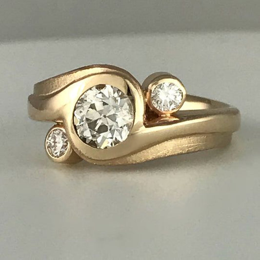 Vintage Irregular Golden Forged Zirconia Ring-Lydieannejewelry