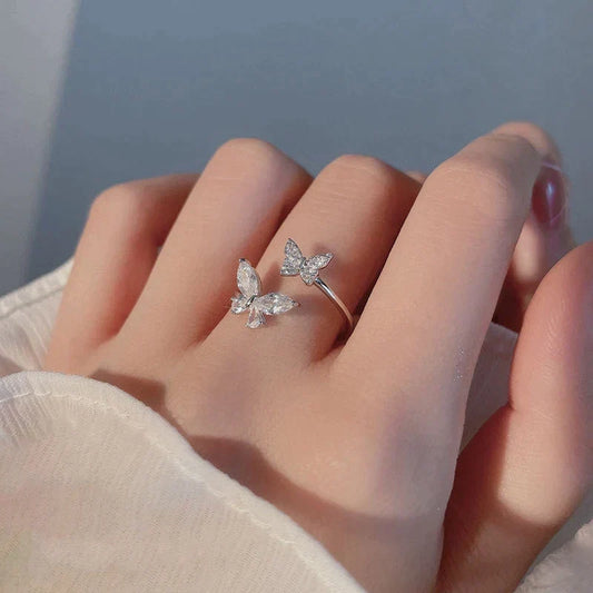 Adjustable Shinny Butterfly Ring in Silver