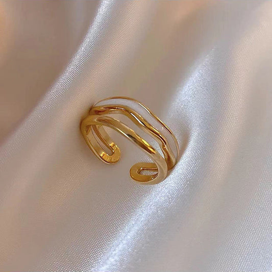 Adjustable Double Shape Ring in Gold