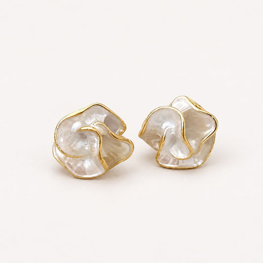 Vintage White Flower Stud Earrings