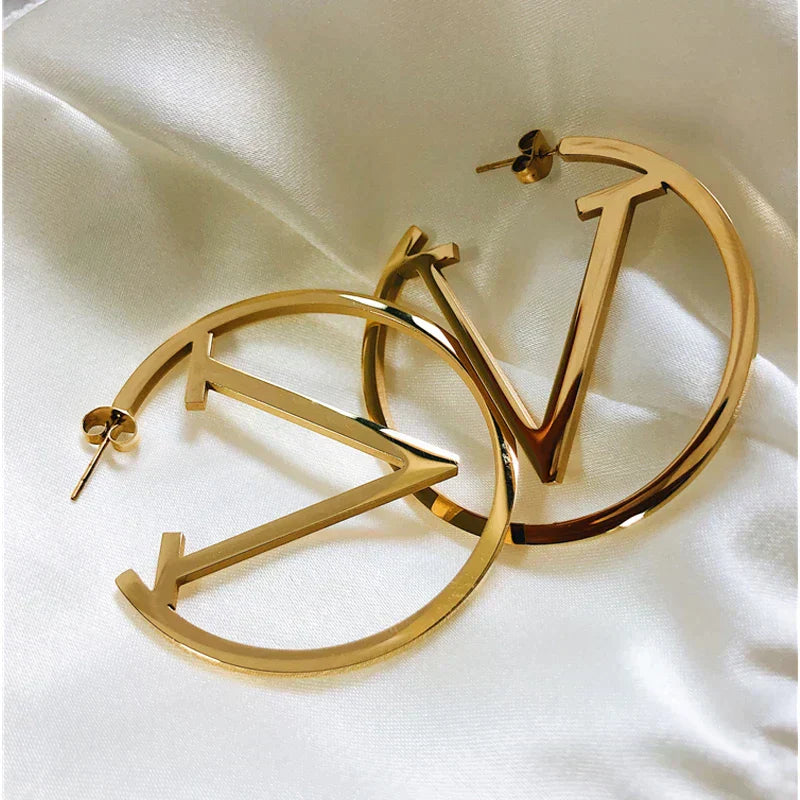 Punk V Earrings in Gold