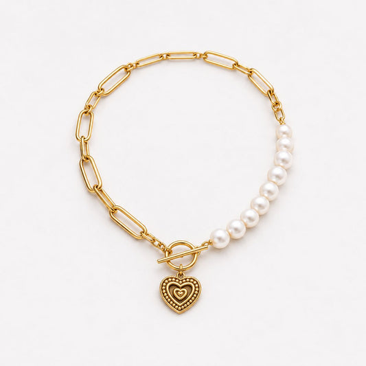 Pearl Heart Chain Necklace in Gold