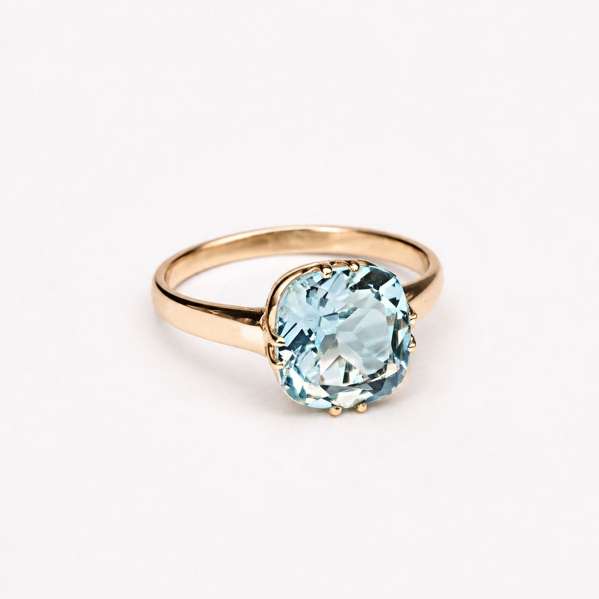 Vintage Blue Crystaline Gold Ring