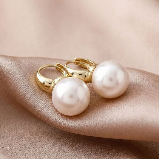 Vintage Gold Round Pearl Earrings
