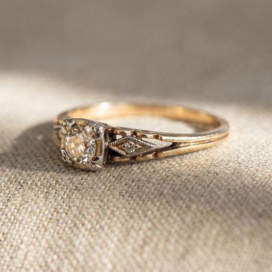 Vintage Zirconia Fine Gold Ring