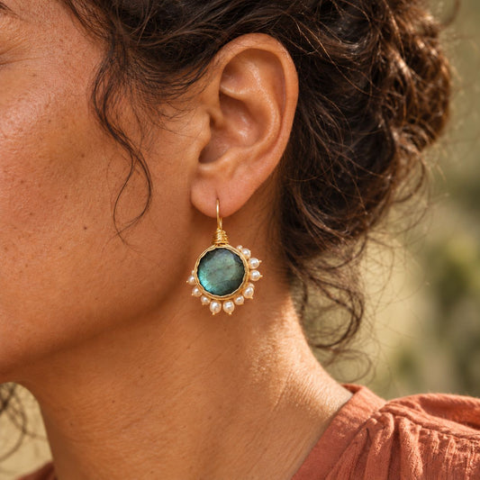 Vintage Green Stone Golden Earrings