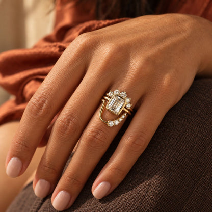 Vintage Elegant Glass Golden Ring