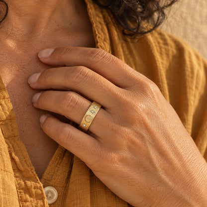 Vintage Golden Night Ring