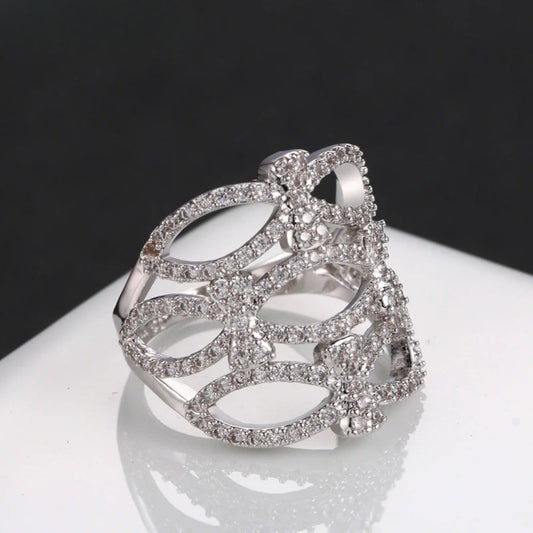 Classic Silver Floral Halo Vintage Ring-Lydieannejewelry